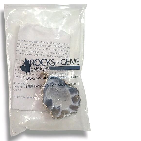 Rocks & Gems Canada Open Geode Pendant - Picture 5 of 10